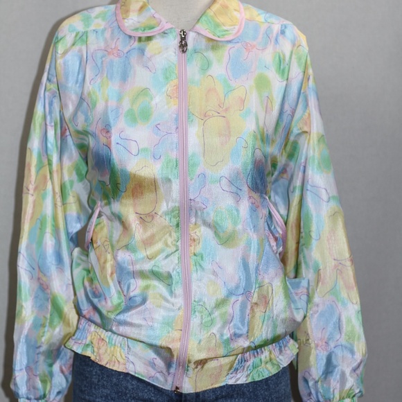 Lavon Petities Windbreaker Jacket - Picture 8 of 16